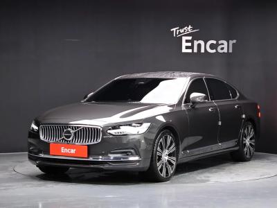 2023 Volvo S90