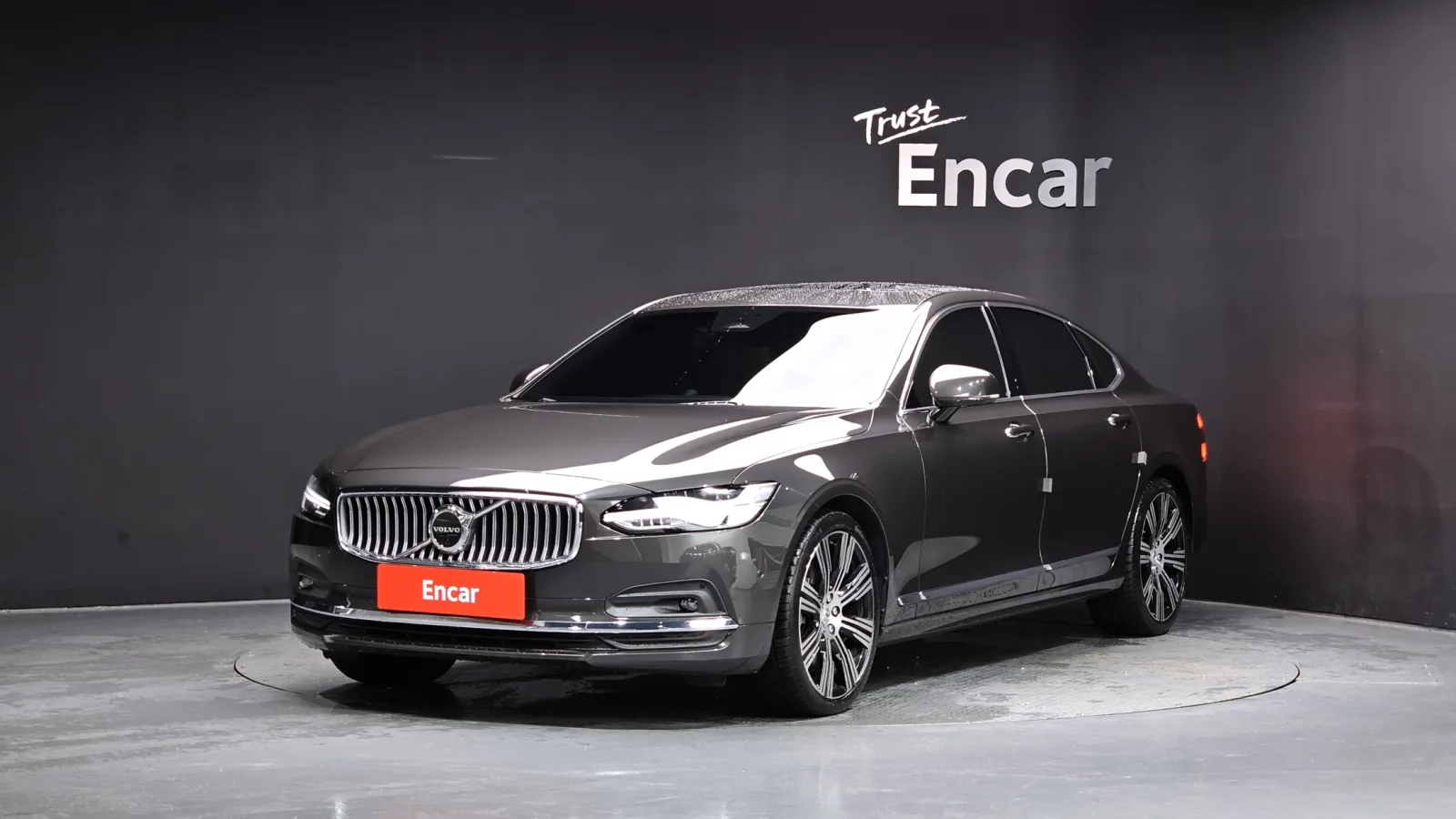 2023 Volvo S90
