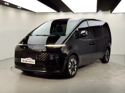 2023 Hyundai Staria
