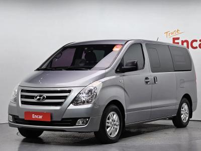 2017 Hyundai Starex