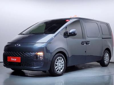 2022 Hyundai Staria