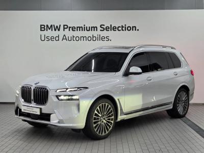 2025 BMW X7