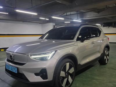 2024 Volvo XC40