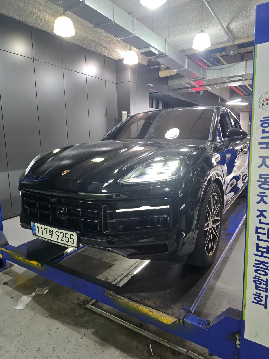 2025 Porsche Cayenne