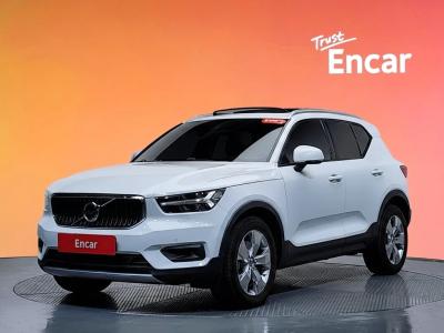 2021 Volvo XC40