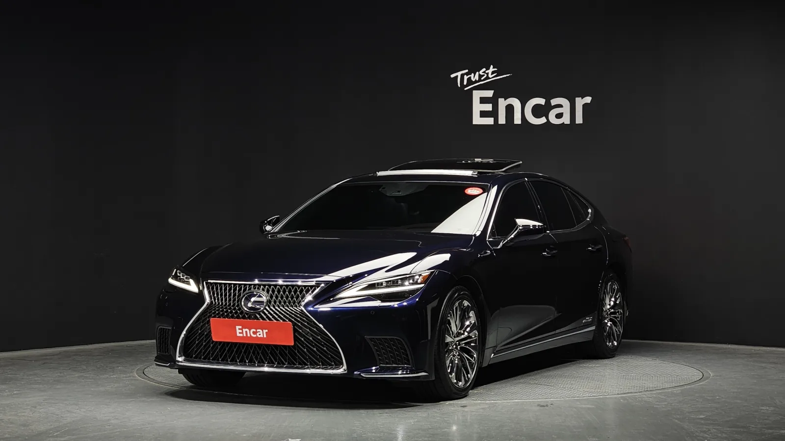 2022 Lexus LS