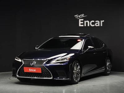 2022 Lexus LS