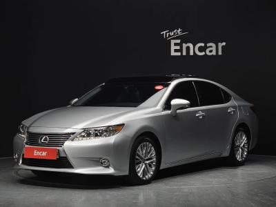 2015 Lexus ES