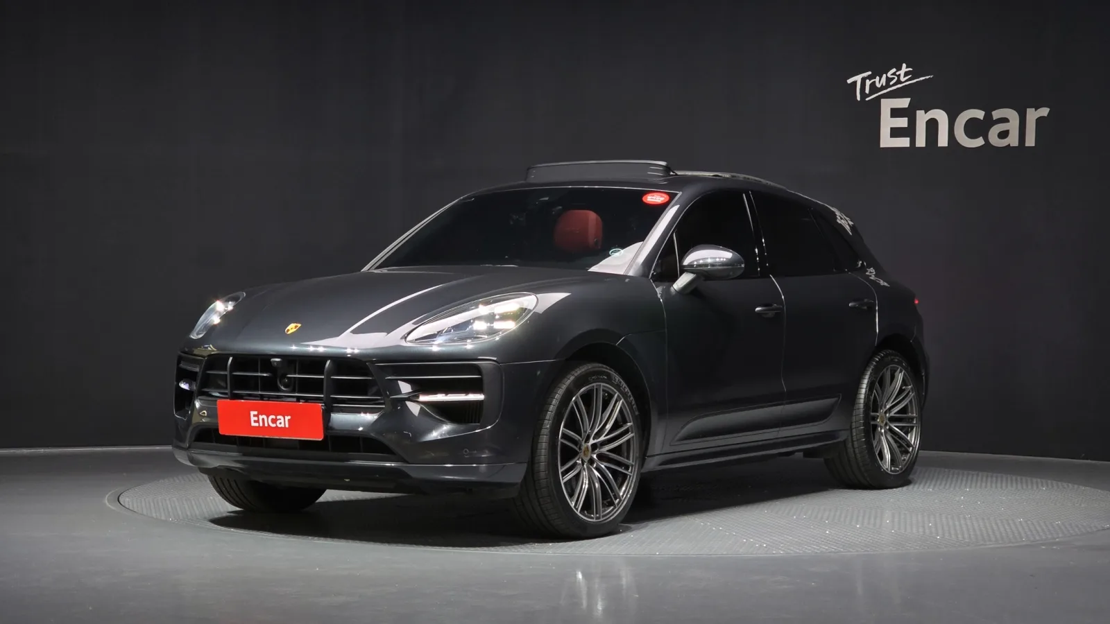 2021 Porsche Macan
