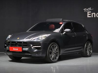 2021 Porsche Macan