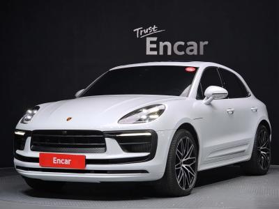2022 Porsche Macan