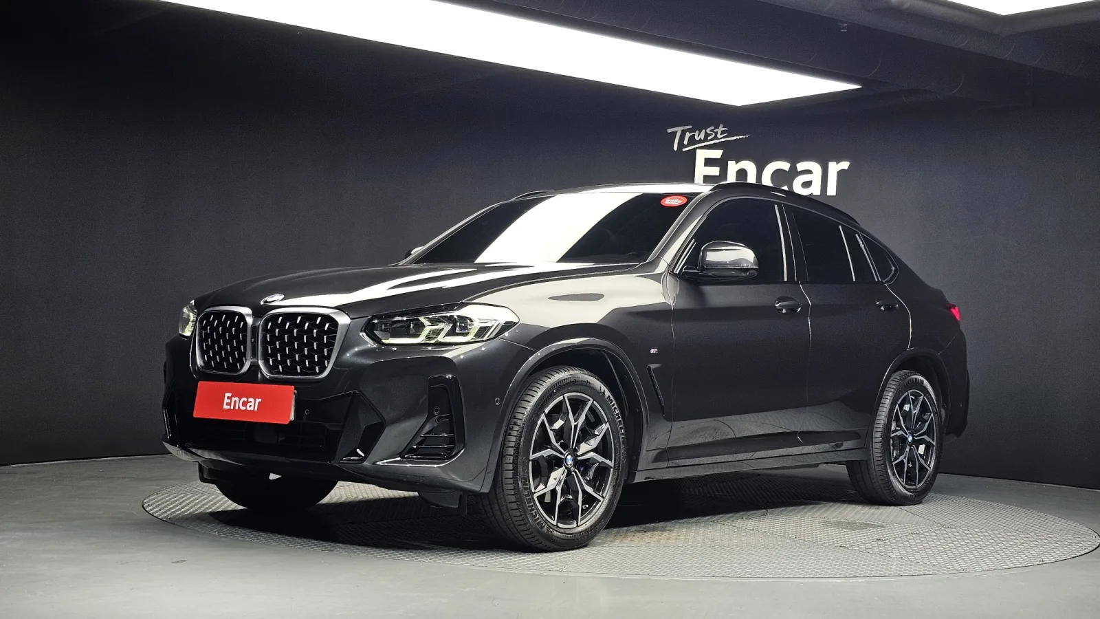 2023 BMW X4
