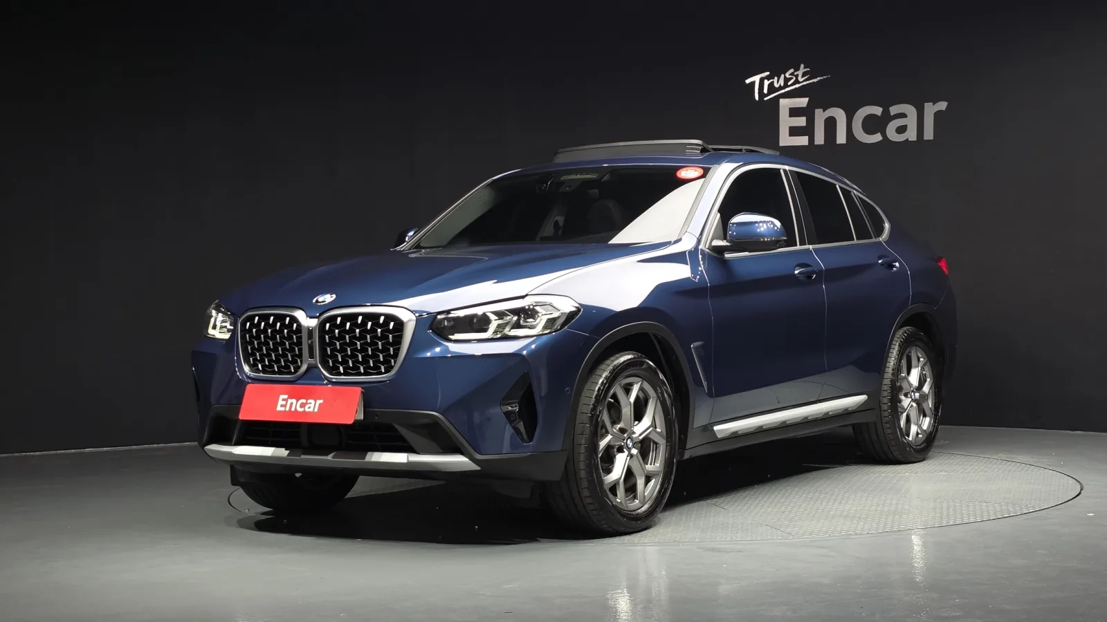 2023 BMW X4