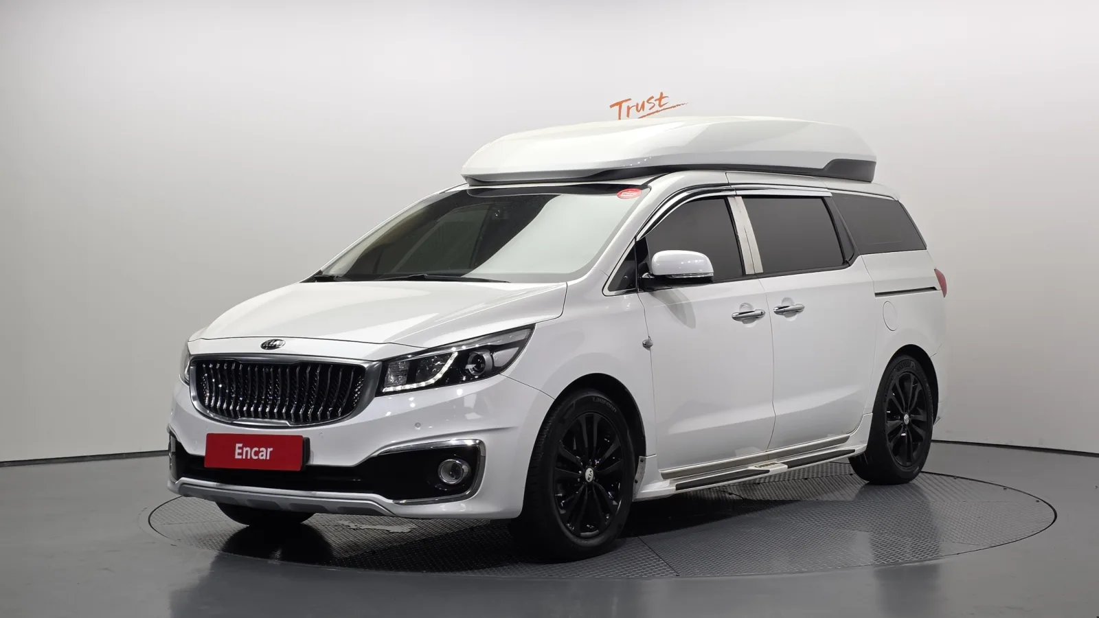 2016 Kia Carnival