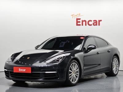 2018 Porsche Panamera