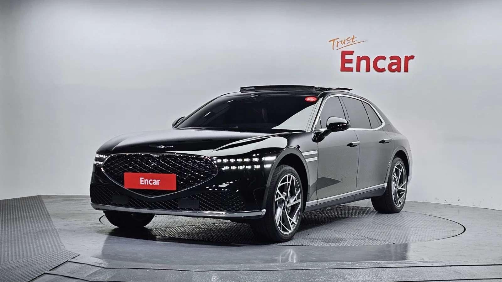 2022 Genesis G90