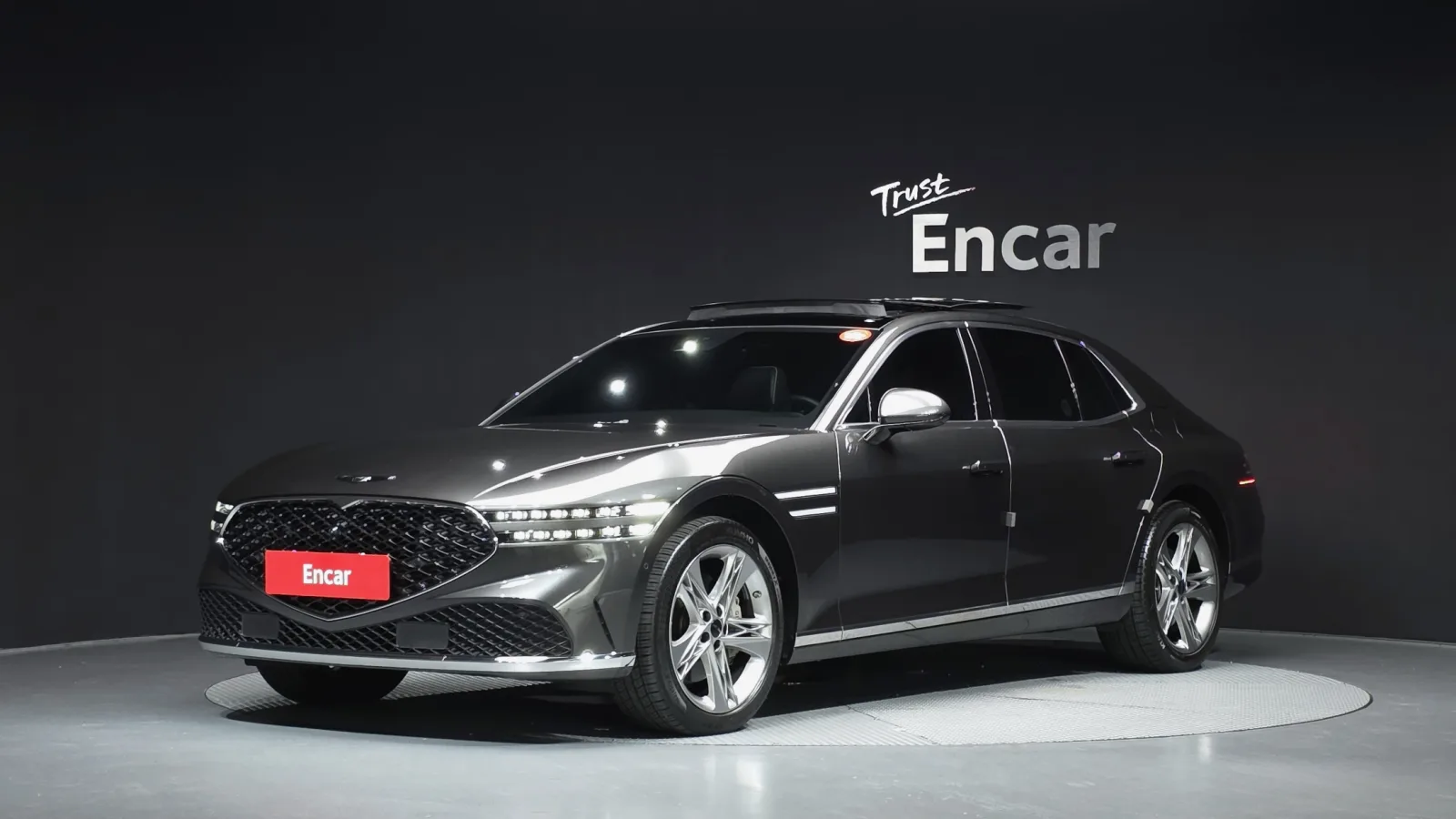 2022 Genesis G90