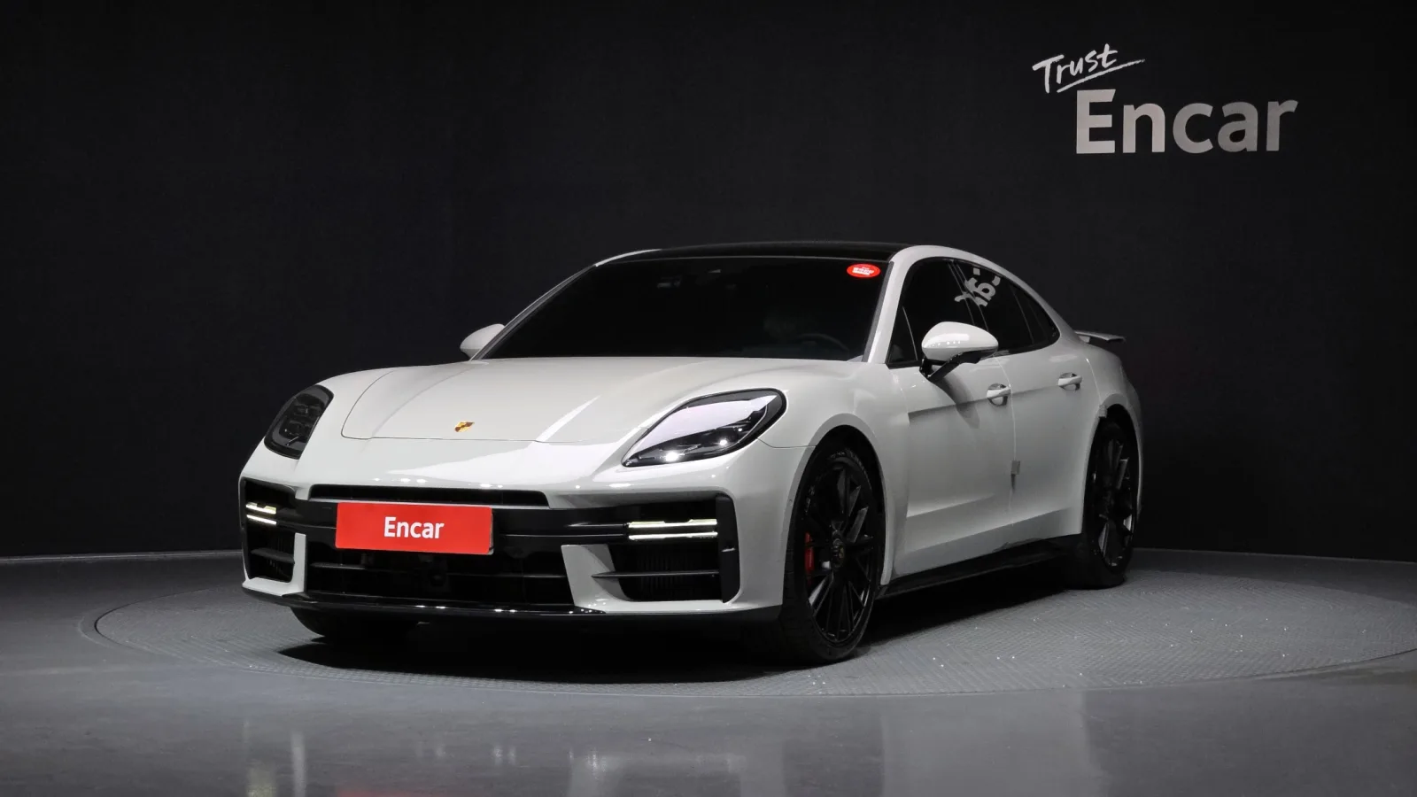 2025 Porsche Panamera