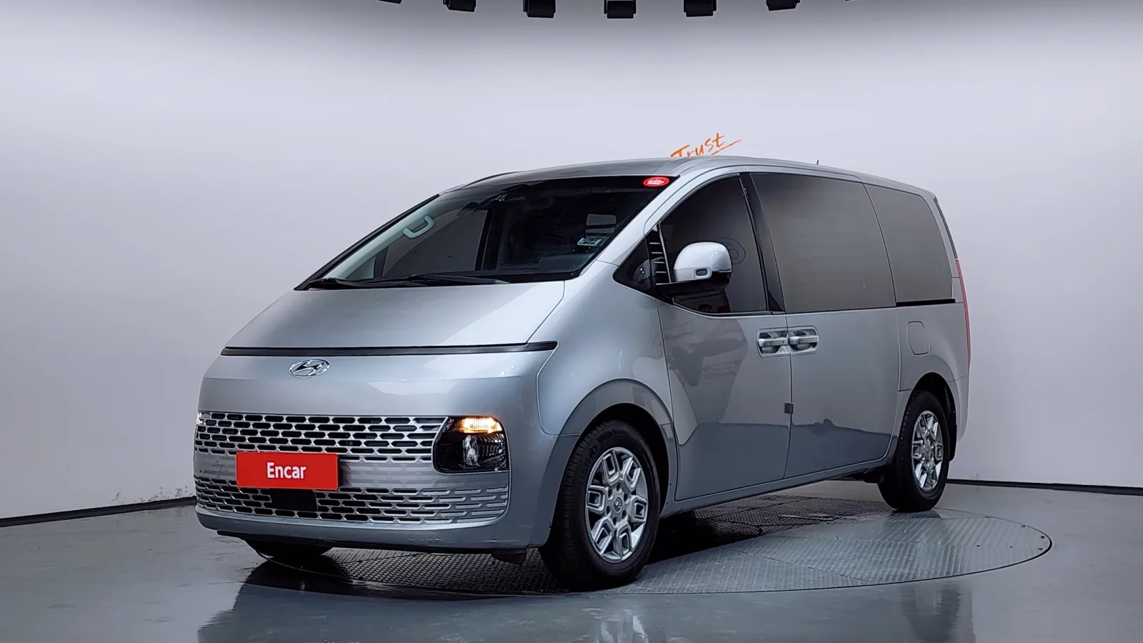 2022 Hyundai Staria