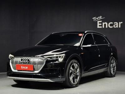 2022 Audi e-tron