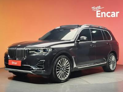 2022 BMW X7