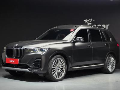 2020 BMW X7