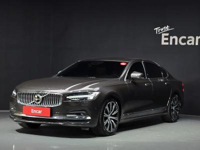 2021 Volvo S90