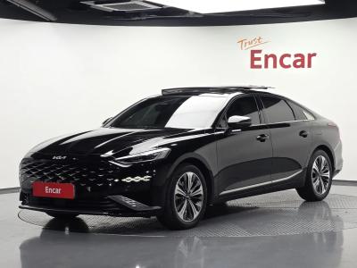 2022 Kia K8