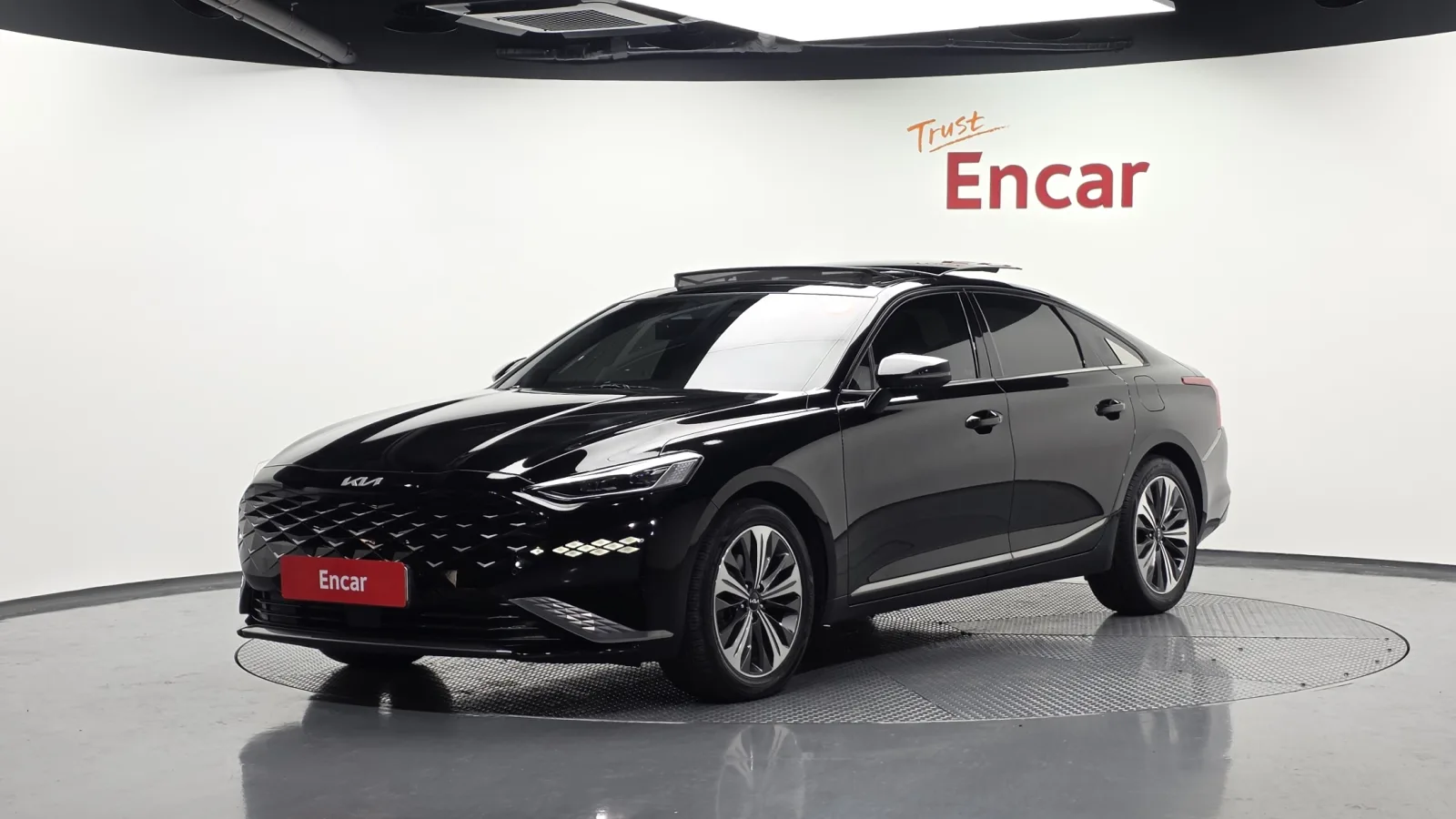 2022 Kia K8