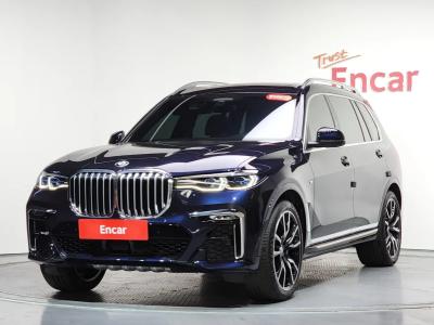 2022 BMW X7