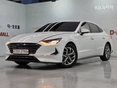 Hyundai Sonata (DN8) 2.0 프리미엄 패밀리 (2020년형)
