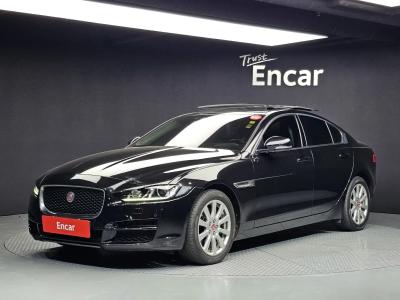 2018 Jaguar XE