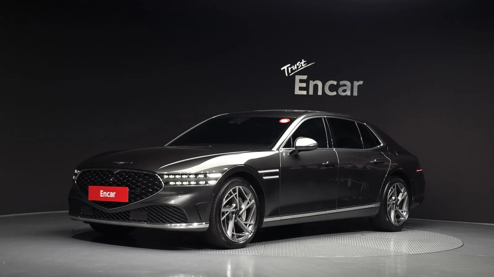 2022 Genesis G90