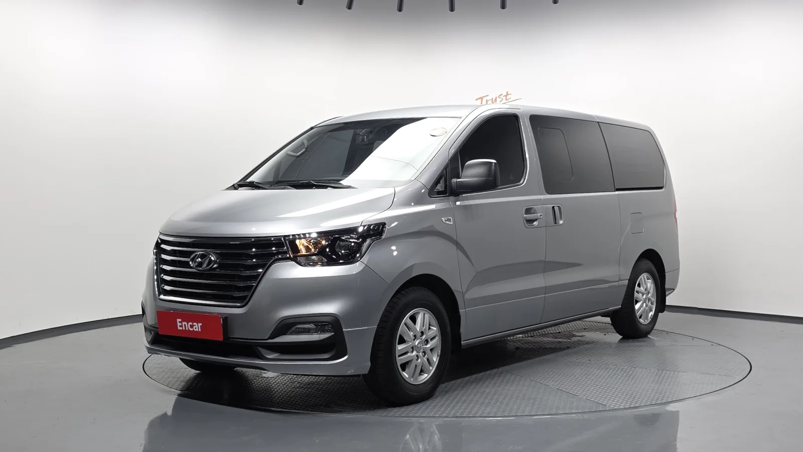 2020 Hyundai Starex