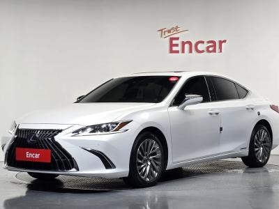 2022 Lexus ES