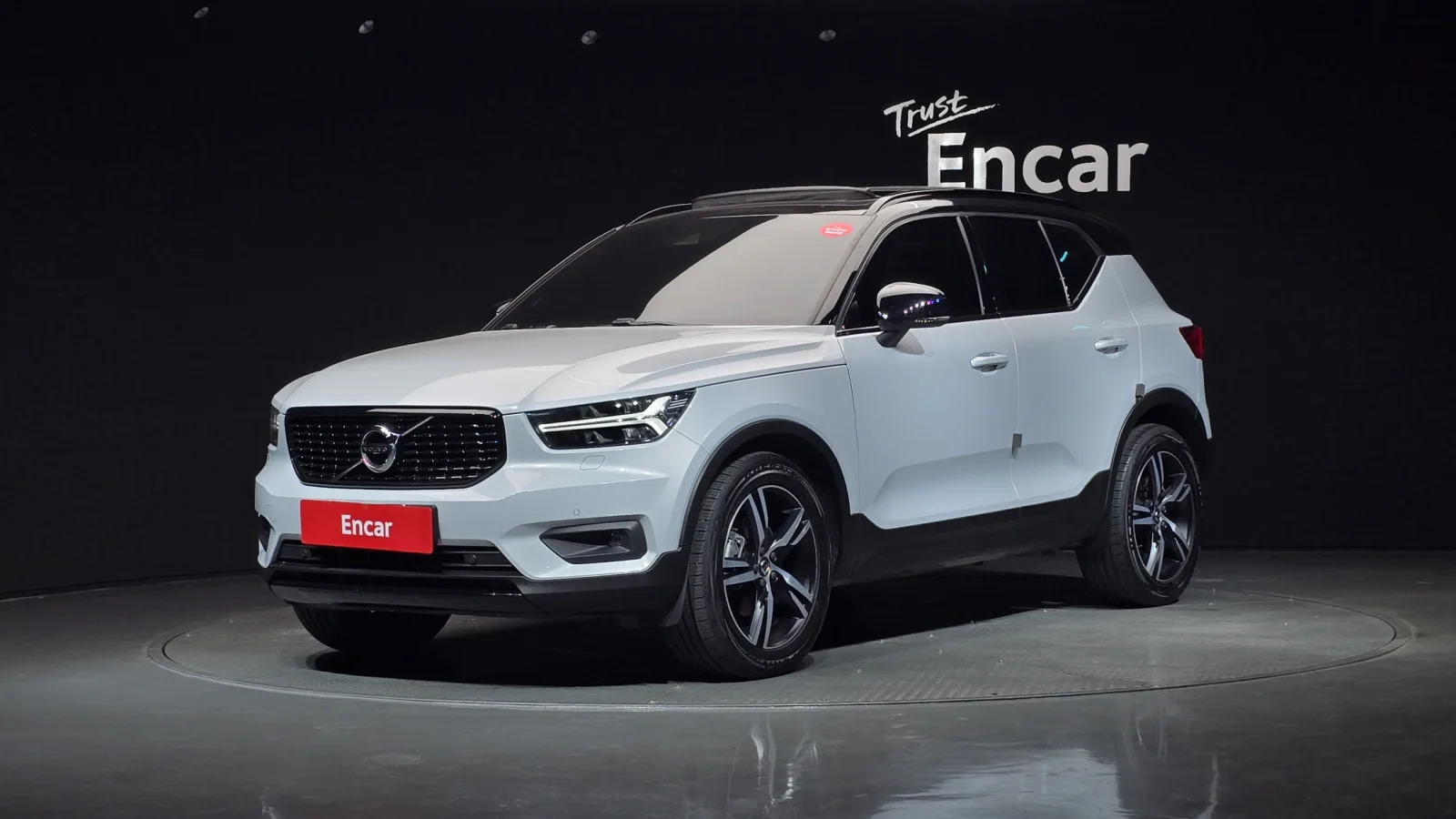 2021 Volvo XC40