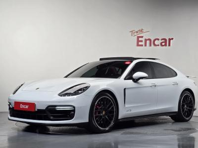 2019 Porsche Panamera
