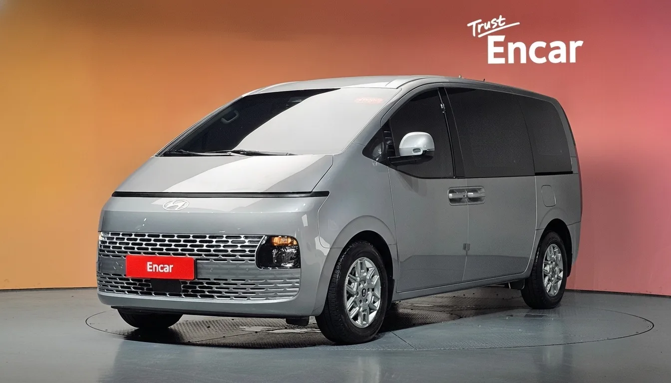 2025 Hyundai Staria