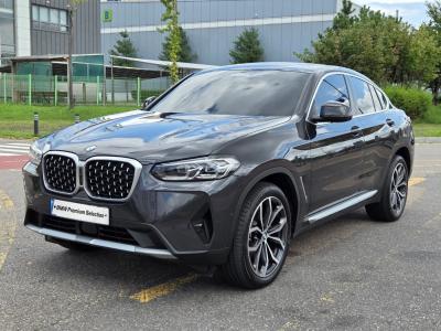 2025 BMW X4