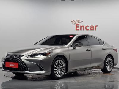 2024 Lexus ES