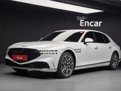2023 Genesis G90