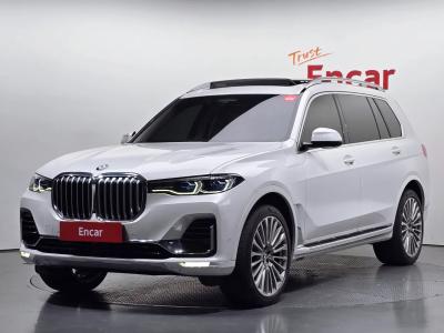 2022 BMW X7