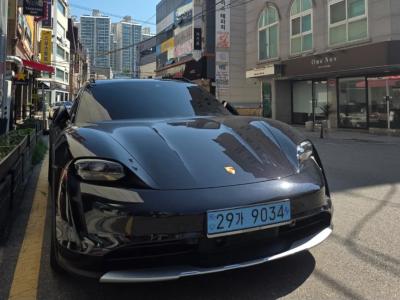 2024 Porsche Taycan