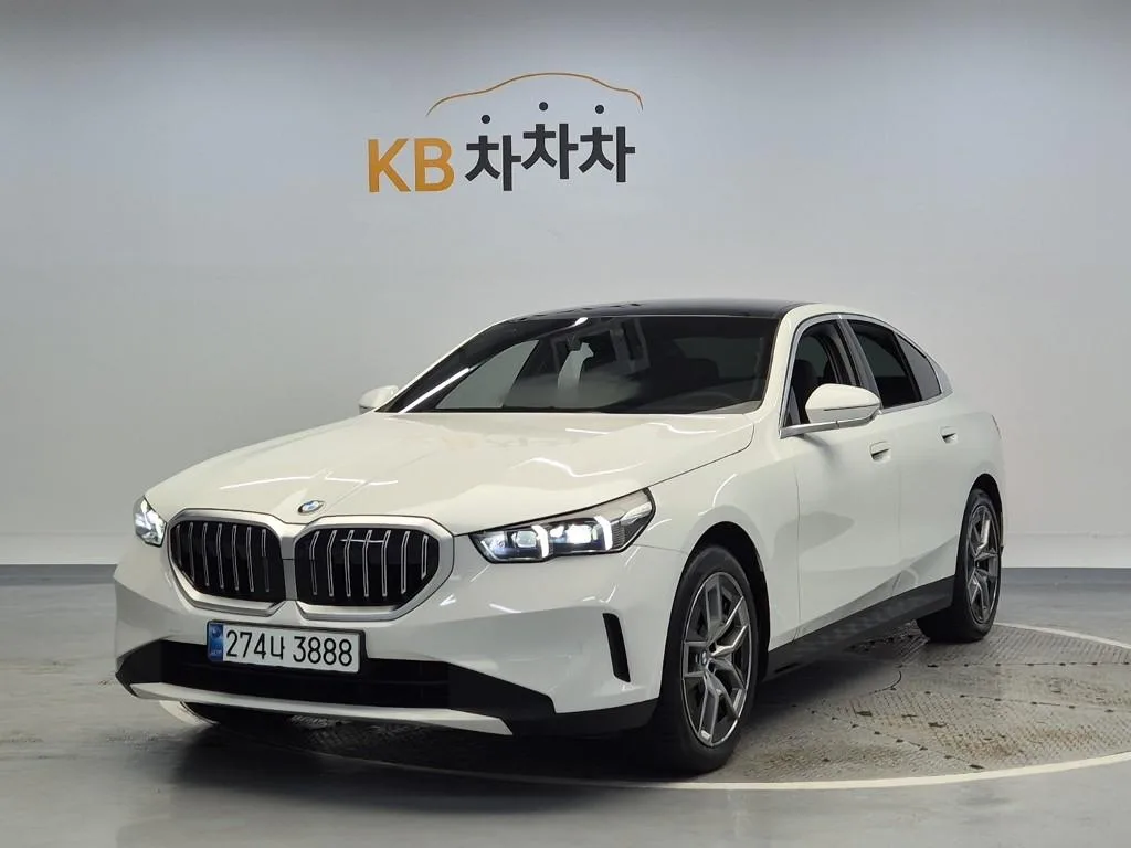 2025 BMW 5-Series