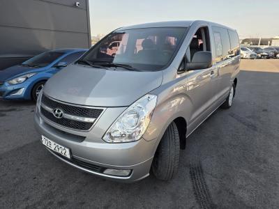 2011 Hyundai Starex