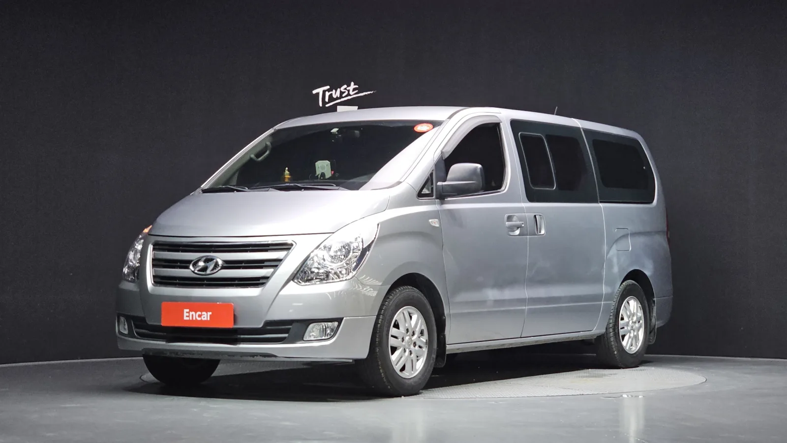 2018 Hyundai Starex