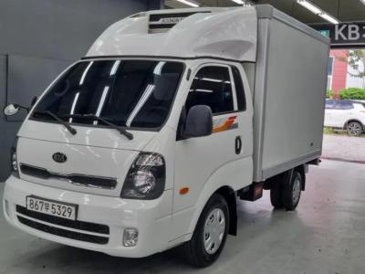 Kia Bongo3 1톤 RefrigeratedBox Truck 초장축 표준형 킹캡 디럭스 (2019년형)