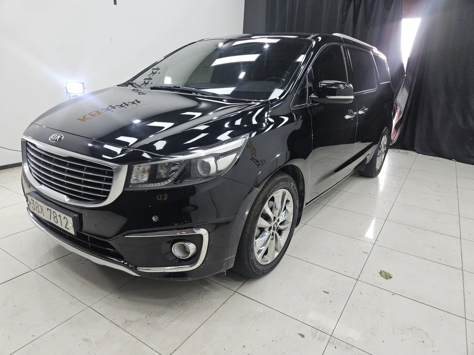 2015 Kia Carnival