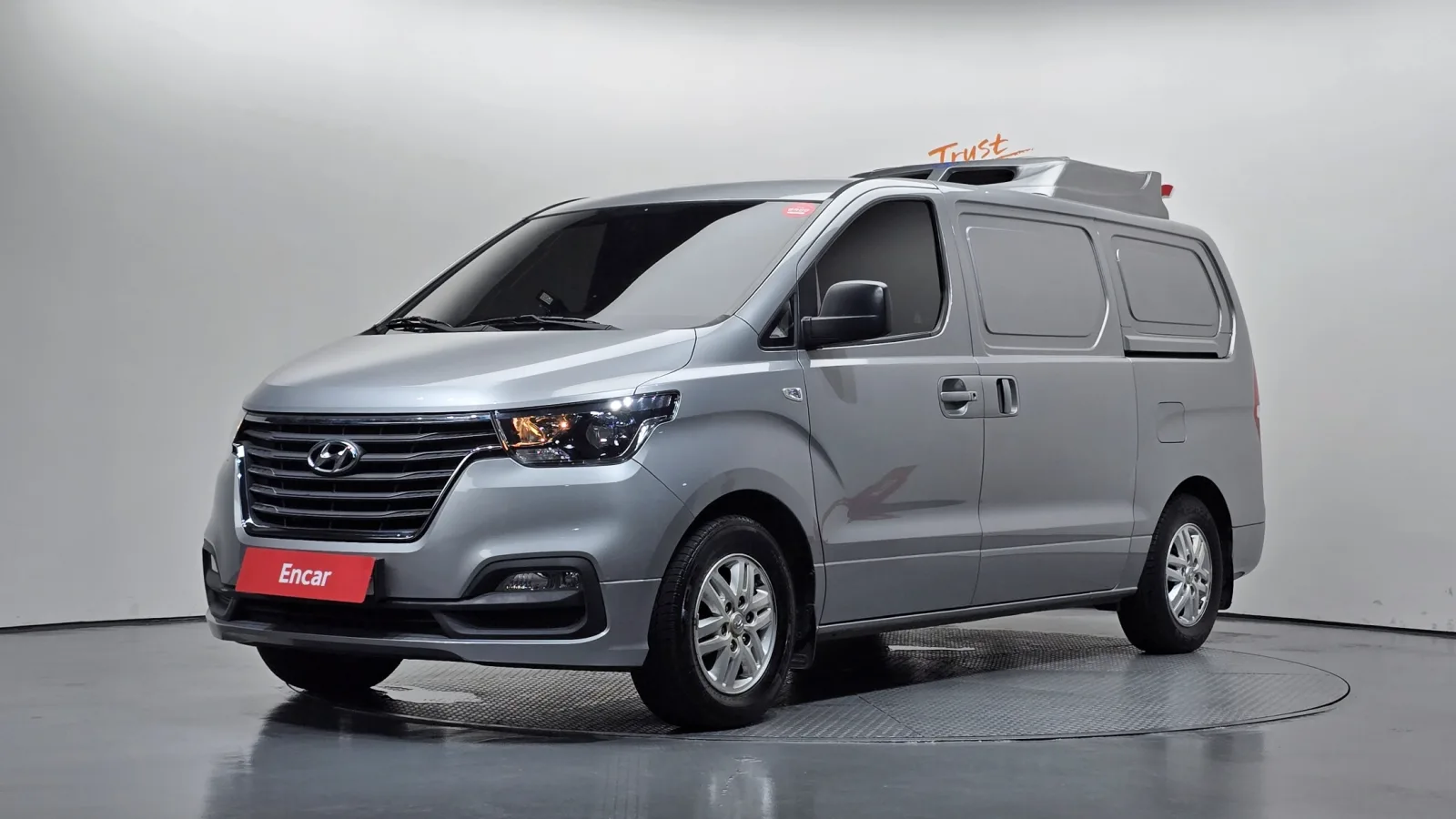 2020 Hyundai Starex
