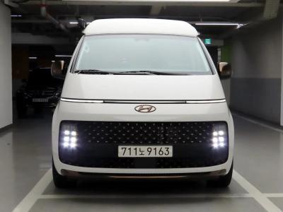 2024 Hyundai Staria